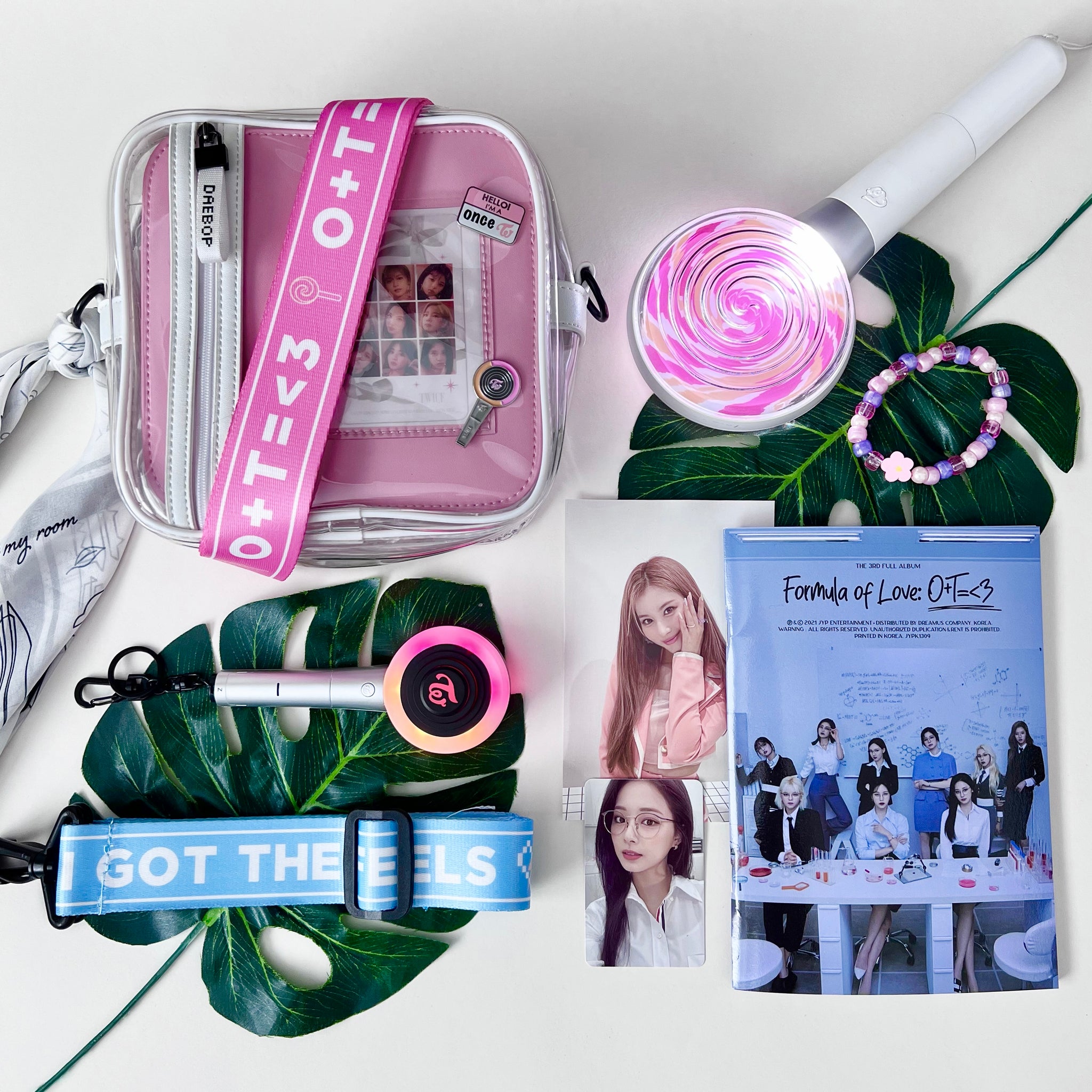 Twice - I Got The Feels Strap – Daebop